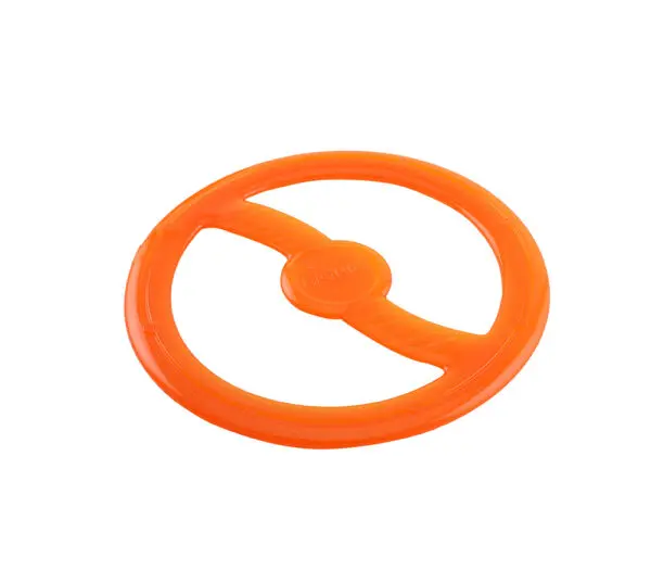Toss-N-tug-angle-600x525.webp